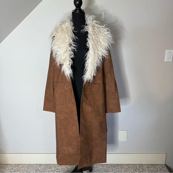 FASHION NOVA New Penny Lane Kamaria Faux Leather Trench Detach Faux Fur Medium - Picture 8 of 15